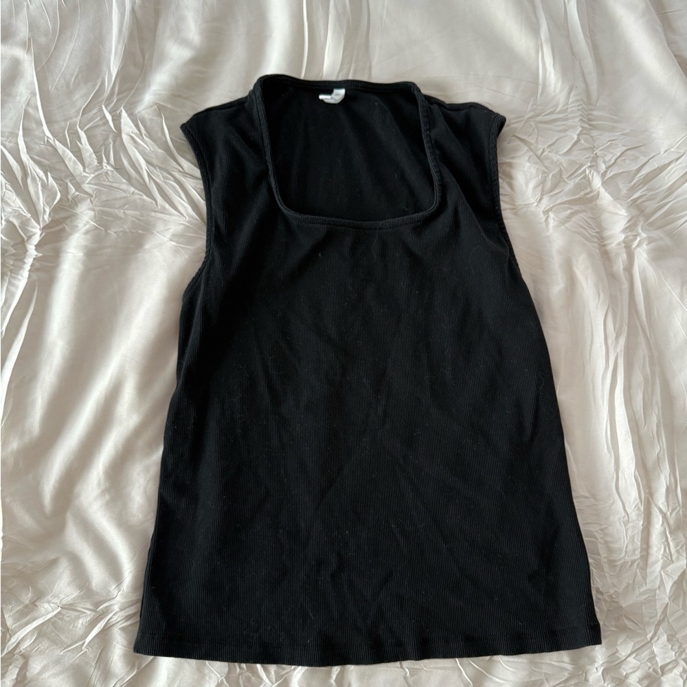 Black Sleeveless Women's Top